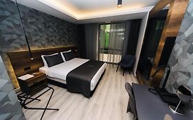 Emen'S Otel